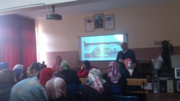 Yavuz Selim Ortaokulu Velilerine seminer verildi