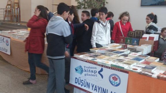 Yavuz Selim Ortaokulu Öğrencileri Kitap Fuarında