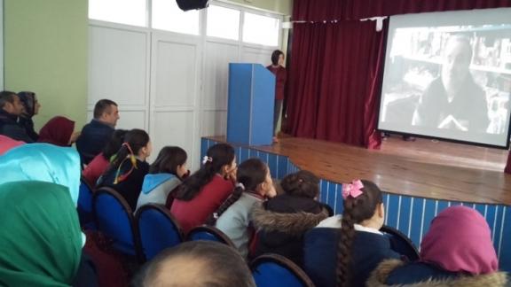 Merkez Ortaokulu Mehmet Akif´i Anma Programı