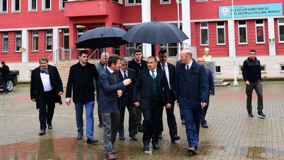 Trabzon Valisi İsmail USTAOĞLU VHB Özel Eğitim İş Uygulama Okulu´nu Ziyaret Etti