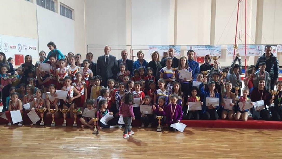 Yomra; Trabzon Okullar Arası Spor Müsabakalarına Damga Vurmaya Devam Ediyor...
