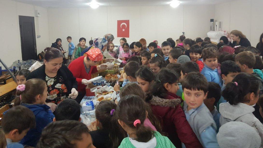 Kaşüstü Cumhuriyet İlkokulu'ndan Barış Pınarı Harekatı'na Destek
