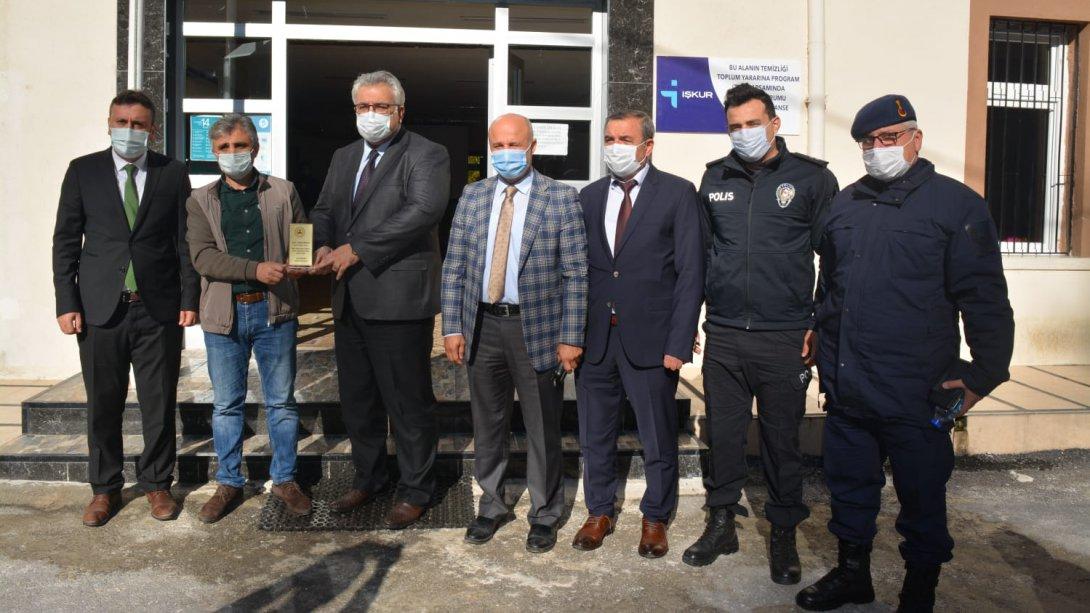 Kaymakamımız Eyüp ÖZDEMİR Tarafından Oymalıtepe Şehit Sedat Kaplan Ortaokulunun Temsili Açılışı Gerçekleştirildi