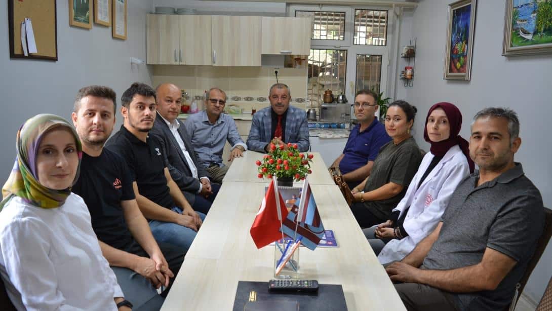 İLÇE MİLLİ EĞİTİM MÜDÜRÜMÜZ SAYIN AYHAN YILDIRIM, KÖMÜRCÜ ORTAOKULU'NU ZİYARET ETTİ